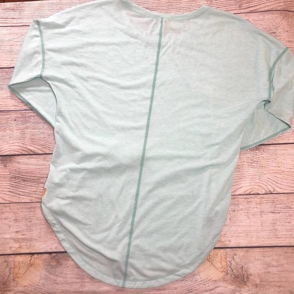 LUCY Long Sleeve Yoga Tee - Picture 2 of 4